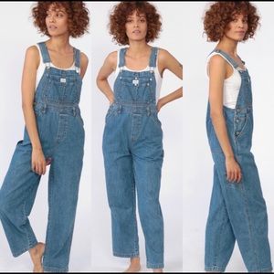 Calvin Klein vintage Overalls RESELLING FROM @yaddayadda30.
